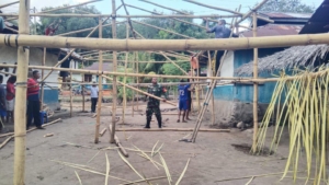 Babinsa Sampaikan Pesan Keamanan di Tengah Kegiatan Warga