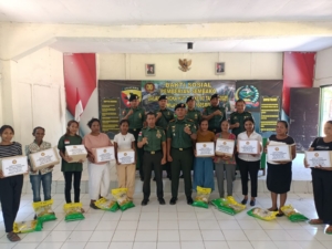 Pererat Silaturahmi Kodim Belu Berikan Bantuan Sembako Bagi Warakawuri Sambut HUT TNI Ke-80