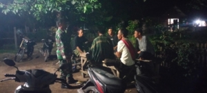 Warga Apresiasi Patroli Malam Koramil Lunyuk: TNI Selalu Dekat dengan Rakyat