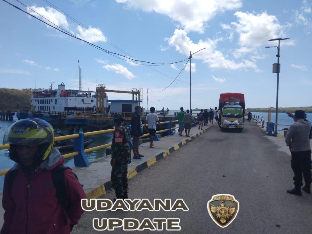 Pengawasan Babinsa Koramil 1627-02 Jamin Kelancaran Pelayaran KMP Ile Labalekang