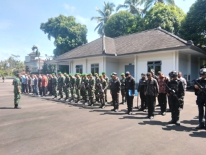 Dandim Gianyar Bersama Unsur Protokol dan Danramil Periksa Kesiapan Pengamanan Istana