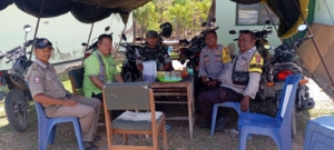 Pgs. Danramil 05/Sulamu Komsos Dengan Kapolsek Sulamu dan Camat Sulamu