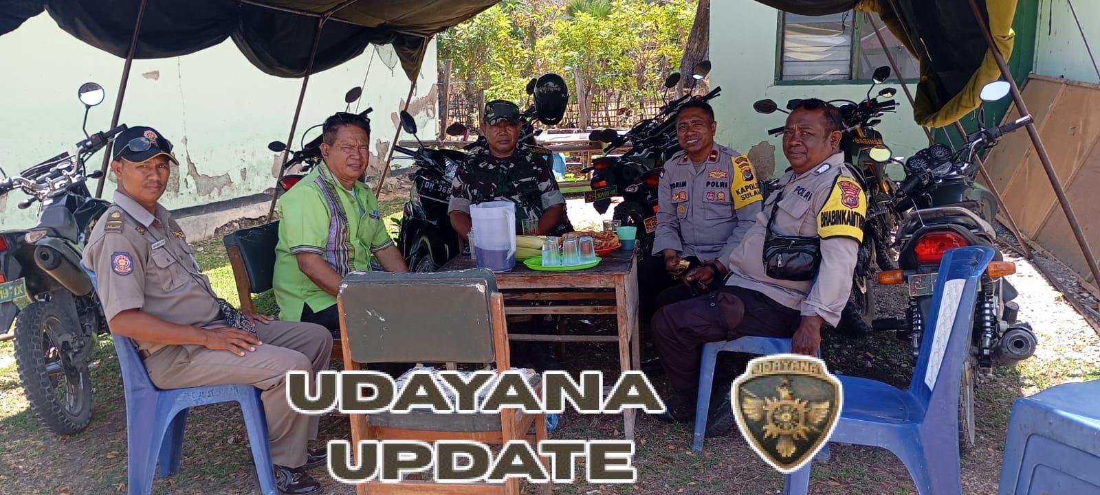 Pgs. Danramil 05/Sulamu Komsos Dengan Kapolsek Sulamu dan Camat Sulamu