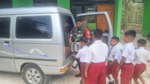 Program MBG Berjalan Lancar, Babinsa Pastikan Distribusi Tepat Sasaran di Rote Ndao