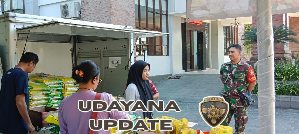 Wujud Kepedulian, Babinsa Puhu Dukung Program Pasar Murah untuk Masyarakat