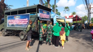 ‎Bhakti Teritorial Prima, TNI Distribusikan 3 Ton Beras Murah untuk Warga Lombok Timur