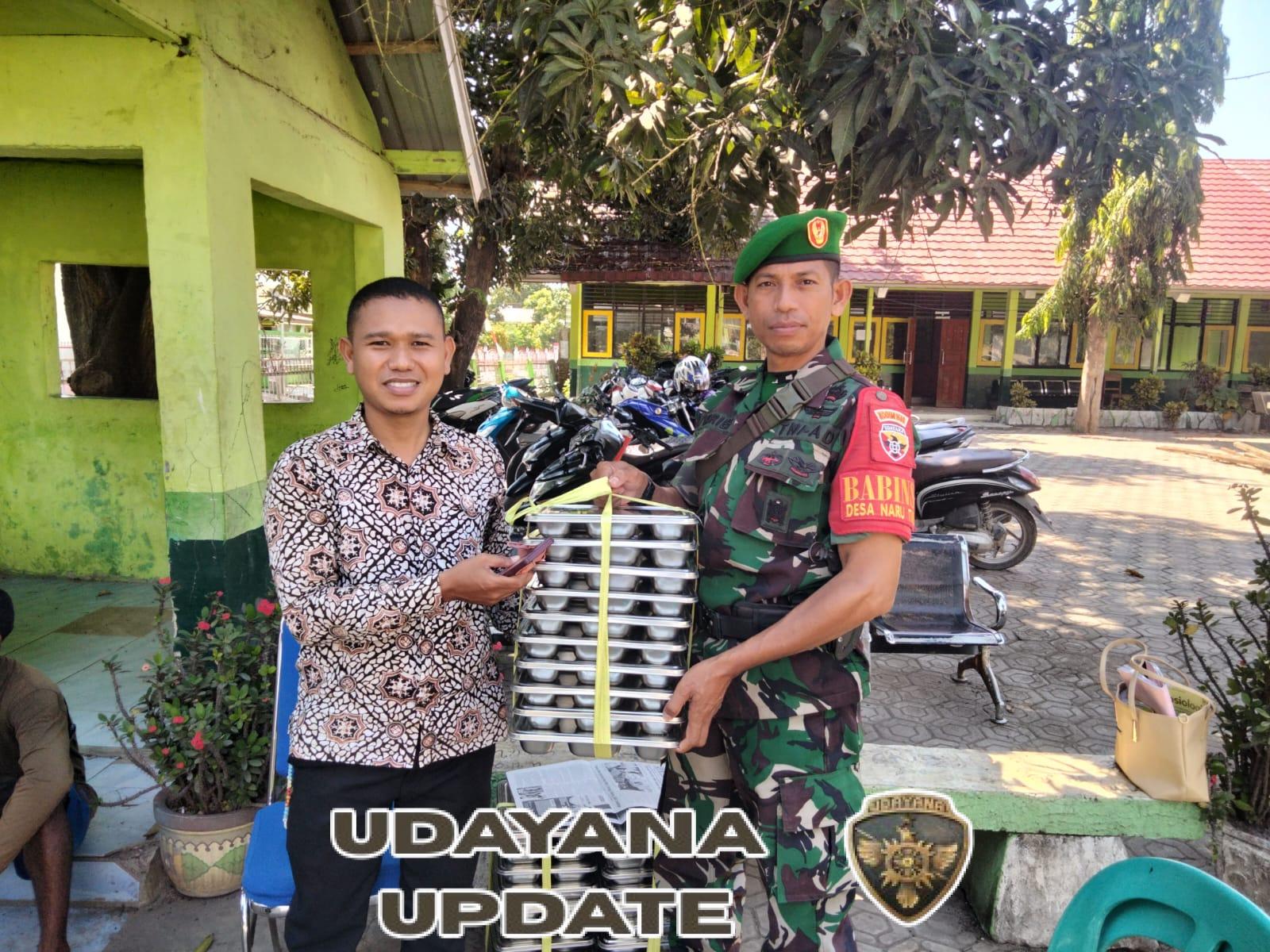 Babinsa Koramil 1608-03/Sape Dampingi Pembagian Makan Bergizi Gratis untuk Ribuan Siswa dan Ibu Hamil