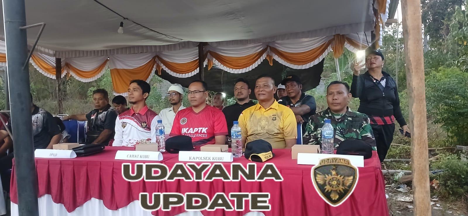 Anggota Koramil 1623-08/Kubu bersama stakeholder hadiri pembukaan Pordes.