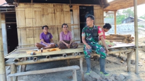 Dekatkan Diri dengan Warga, Praka Khairil Mustafa Gelar Komsos di Wilayah Binaan