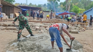 Satgas Pos Silawan Hadir Dampingi Warga Binaan Dalam Pembangunan Rumah