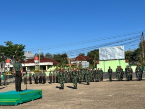 Kodim 1621/TTS Gelar Upacara Bendera Hari Senin