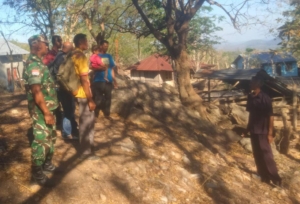 Perkuat Kamtibmas, Babinsa Koramil 1618-01/Miotim Lakukan Komsos di Desa Hauneni