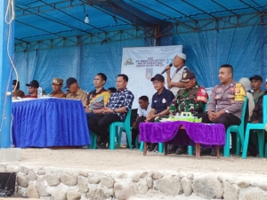 TNI Dukung Kegiatan Positif, Babinsa Batu Bulan Hadiri Pembukaan Sepak Bola Mini Kades Cup IV