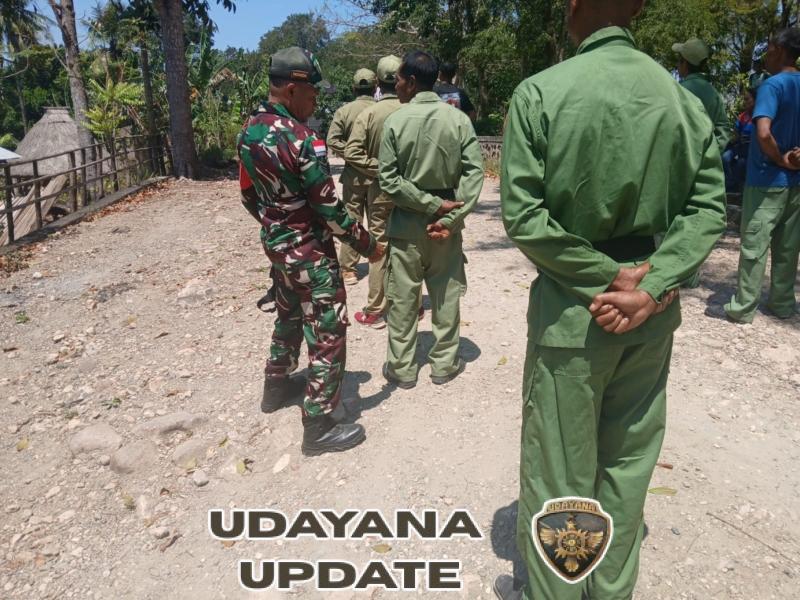 Sinergi Babinsa dan Pemerintah Desa, Linmas Loeram Dapat Pelatihan PBB dan Wawasan Tugas Pokok