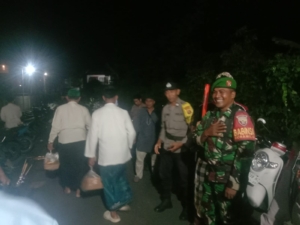 Kawal Pengajian Maulud Nabi Muhammad SAW 1447 Hijriah Di wilayah Binaan, Sertu Wayan Darwa Bersinergi Bersama Bhabinkamtibas Dan Pecalang