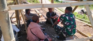 Kodim 1602/Ende Perkuat Kamtibmas Lewat Kegiatan Komsos dan Pengawasan Wilayah di Dusun Toba