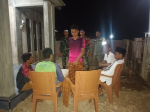 Serka Juanda Babinsa Desa Sai Pimpin Patroli Siskamling untuk Cegah Gangguan Keamanan