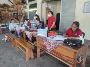 Koptu I Komang Sudarnita Hadiri Posyandu Siklus Hidup di Banjar Serongga Kaje