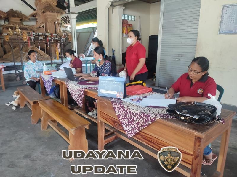 Koptu I Komang Sudarnita Hadiri Posyandu Siklus Hidup di Banjar Serongga Kaje