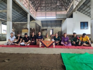 Upaya pelestarian lingkungan, Babinsa Duda Timur hadiri pembinaan yowana dan pemberian pohon upakara.