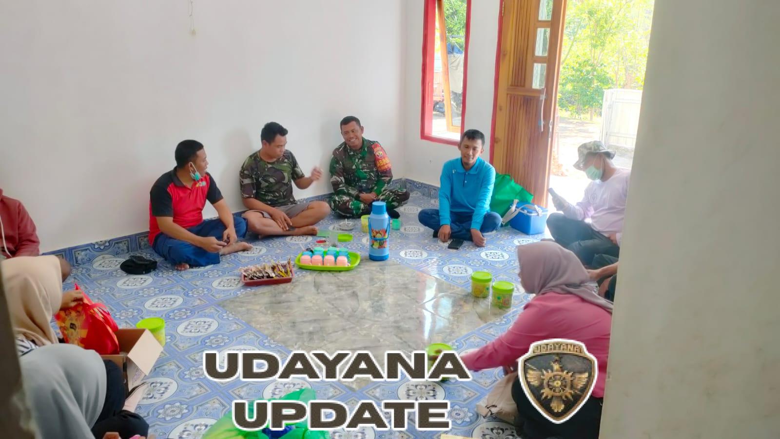 Wujud Kepedulian, Babinsa Desa Mantar Kawal Register dan Vaksinasi Ternak