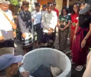 Pelda I Dewa Gd Agus Sastrawan Dampingi Ketua TP PKK Gianyar Tinjau Teba Modern dan PT Alove Bali