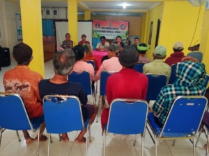 Ini Pesan Babinsa Batukandik Saat Damping Pencairan BLT DD