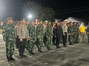 Dandim Letkol Inf Dobby Noviyanto Hadiri Doa Bersama dan Aksi 1000 Lilin di Mapolres Sumba Timur