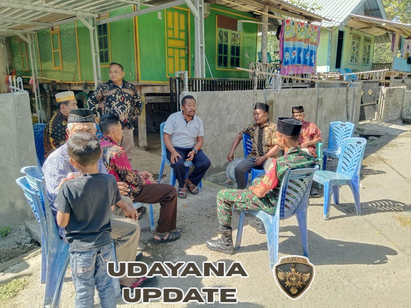 Wujudkan Lingkungan Harmonis, Babinsa dan Bhabinkamtibmas Gelar Komsos di Jorok Daki