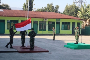 Kodim 1622/Alor Tegakkan Tradisi Militer Lewat Upacara Mingguan