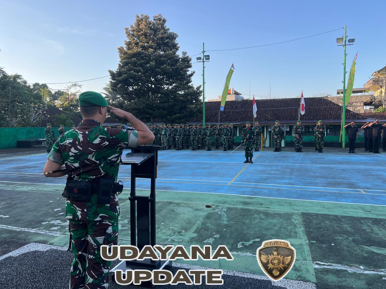 Upacara Bendera di Makodim 1626/Bangli, Dandim Ajak Prajurit Waspada Dinamika Nasional