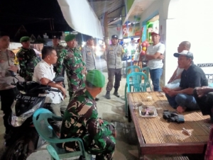 Koramil 01/Taliwang dan Polsek Gelar Patroli Gabungan Ciptakan Kondusifitas Wilayah