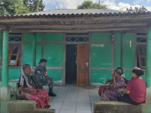 Babinsa Tapenpah Ajak Warga Jaga Kesehatan dan Kebersihan Lingkungan