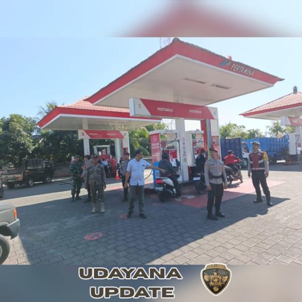 Patroli Gabungan Muspika Kecamatan Seririt Jaga Stabilitas Kamtibmas