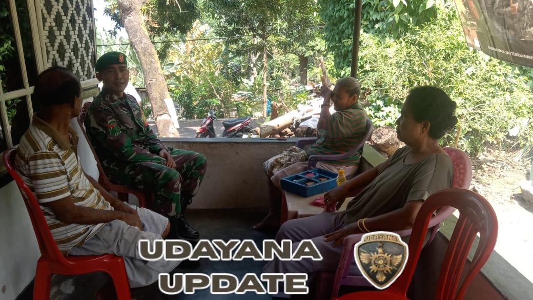 Babinsa Ramil 1602-01/Ende Gelar Komsos dan Monitoring Wilayah di Desa Manulondo