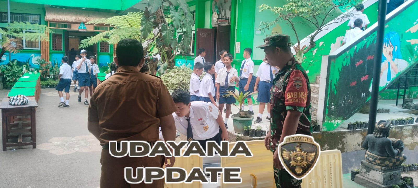 Wujud Kepedulian, Babinsa Tembuku Dukung Penyaluran Makanan Bergizi Gratis Bagi Siswa