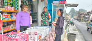 Babinsa Koramil 1626-02/Susut Dukung Sosialisasi Program Gerakan Pangan Murah di Banjar Dines Tangkas