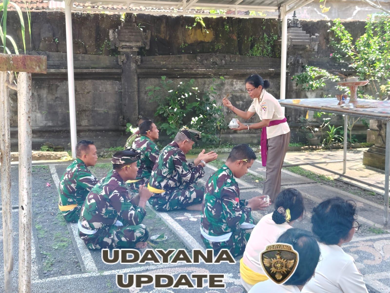 Doa Demi Keselamatan Dan Kedamaian, Umat Hindu Kodim Klungkung Sembahyang Bersama