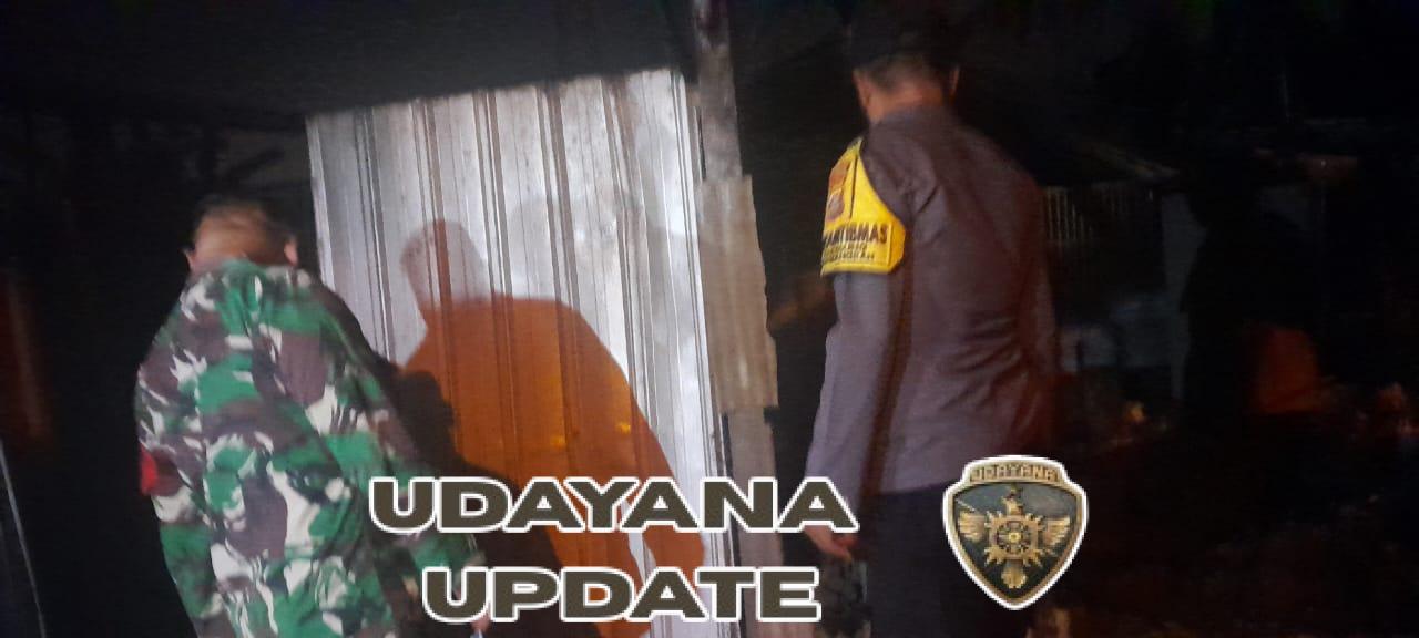 Kandang Bebek Terbakar Di Lepang Kangin, Babinsa Takmung Turun Langsung Gelar Penanganan