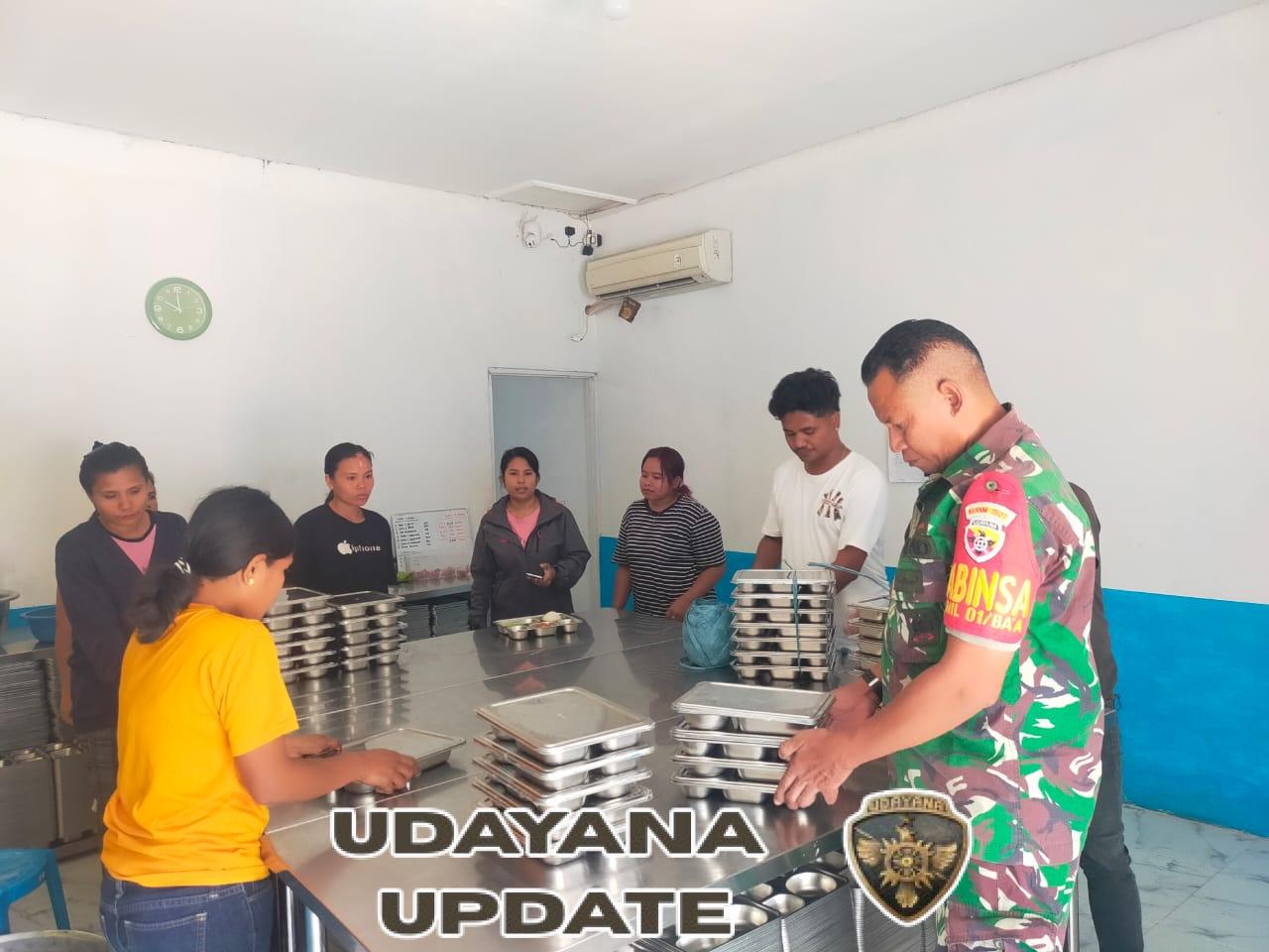 Babinsa Koramil 1627-01/Ba’a Kawal Program Makan Bergizi Gratis di Lobalain