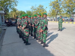 Koramil Poto Tano dan Yon TP 835 Gelar Apel Pengecekan serta Patroli Gabungan di Pelabuhan Poto Tano
