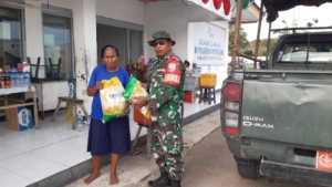 Koramil 1627-02/PB Salurkan Beras SPHP GPM untuk Ringankan Beban Warga