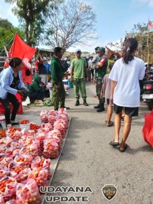 Babinsa dan Linmas Desa Lakamola Laksanakan Monitoring Pasar Tradisional Lalao