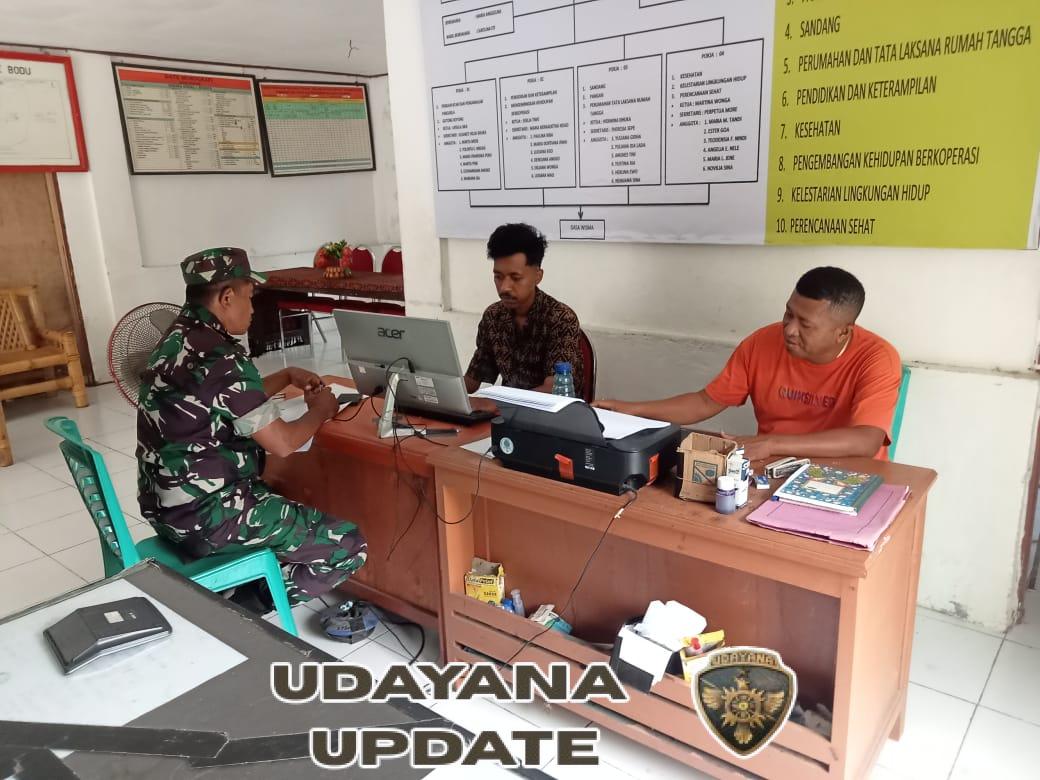 Babinsa Ende Timur Perbarui Data Wilayah dan Jalin Komunikasi dengan Aparat Desa Kedebodu