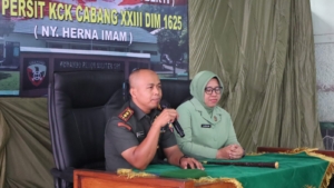 Komandan Kodim 1625/Ngada dan Ketua Persit KCK Cabang XXIII Sampaikan Entry Briefing Perdana di Makodim Bajawa