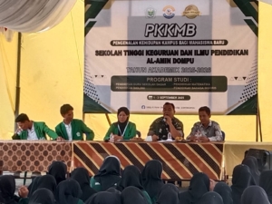 Kasdim 1614/Dompu Tanamkan Semangat Bela Negara pada PKKMB STKIP Al-Amin