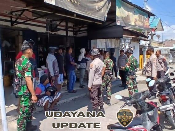 Babinsa Pratu Oldwin Nabunome Pimpin Patroli Bersama Personil Koramil dan Polri di Wilayah Kerja