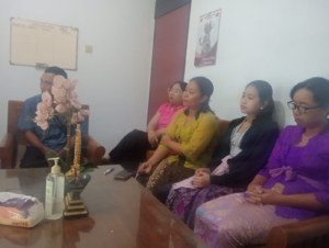 Peran Aktif Babinsa Beng Jadi Teladan, Hadiri Rapat Persiapan Tirta Yatra Bersama Perangkat Kelurahan
