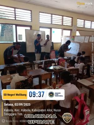 Babinsa Kabola Pantau Distribusi Makanan Bergizi untuk 1.140 Siswa di Alor