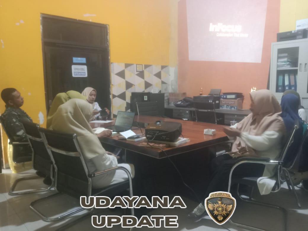 Babinsa Desa Maluk Hadiri Pembentukan Pengurus POKJA KB dan Operator Website Kampung KB